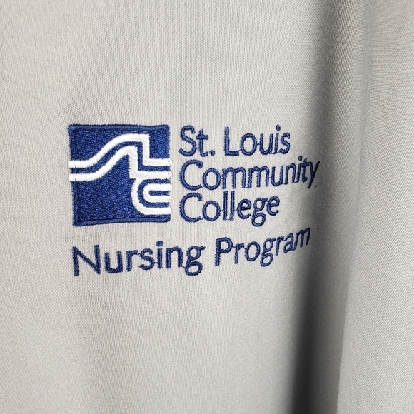 Lot of 2 St.louis Community College Nursing Program Gray Scrub Tops Sz 2XL - Picture 3 of 9
